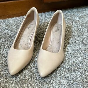 Nude Clark’s Heels barely worn